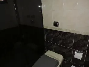 APARTMENT, TWO BEDROOMS, TWO ELEVATORS, TWO BATHROOMS, ONE PARKING SPACE, - Image 4