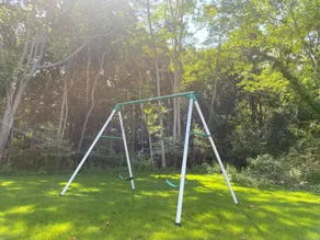 4-bed 3.5-bath house with fenced heated pool and hot tub, fire pit, kids swings - Image 2