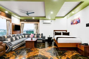 Super Deluxe Roomtanish Inn - Image 5