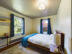 Daffodil Cottage in Downtown Packwood, WIFI, BBQ, Firepit, Smores - Image 4