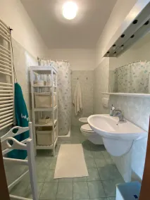Newly remodeled beach house with breathtaking views of the sea- close to beaches - Image 2