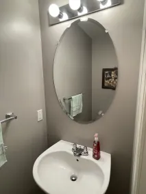 Spacious Beautiful Townhome! - Image 5