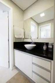 Nouvel appartement dans le coin nord des Britanniques avec espace de loisirs. Wifi, NetFlix et Split. - Image 5