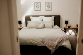 St James Miners Rest Stilvolle konvertierte Kirche Wifi Netflix - Image 4