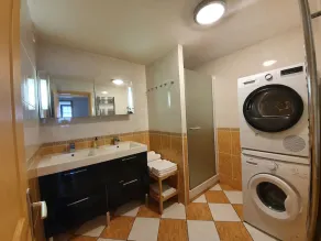 Apartment in detached house, quiet residential area \"L'Orée du lac\" - Image 2