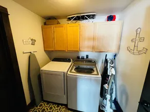 Fun on the Beach, minutes from Castle Rock Lake! EV friendly too! -Hot Tub-!  - Image 3