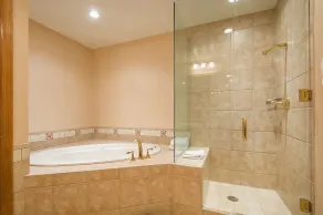 Premium Luxury Five Bedroom Townhouse with Hot Tub and Majestic Mountain Views 5 Townhouse by RedAwning - Image 3