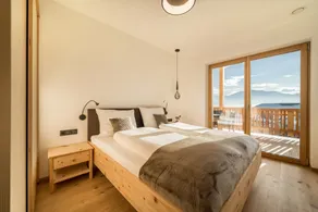 Welcoming Apartment \"Eiche im Nockerhof\" with Mountain View, Wi-Fi & Terrace - Image 4