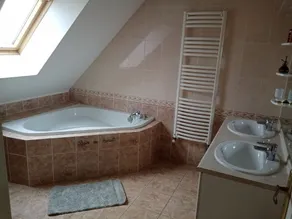 Maison de Campagne à Proximité de Sentiers de Randonnées - Image 3