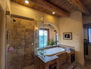 Winsor Castle und Ski Retreat!  15 Minuten zu den Skiliften und 15 Minuten zum Taos Plaza - Image 2
