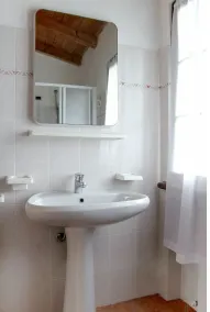 Joli appartement pour 2 personnes avec WIFI, piscine, terrasse, animaux admis et vue panoramique - Image 2
