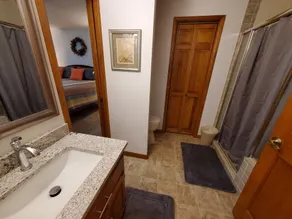 LAKE ESCAPE - Lakefront 4 Schlafzimmer, leicht zu Fuß zum Wasser und große Fernseher, tierfreundlich - Image 4