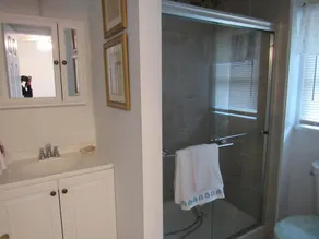 1 bedroom accommodation in Surf City - Image 3