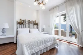 AMORE RENTALS - Villa Auxilia - Image 4