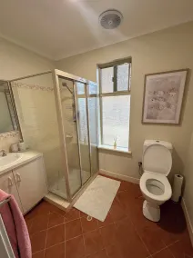 A cosy space located 400m from Dunsborough city centre. Pet friendly! - Image 3