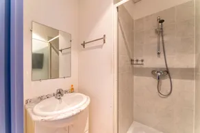 Appartement 'Des Cèdres' mit Gemeinschaftspool, WLAN und Klimaanlage - Image 4