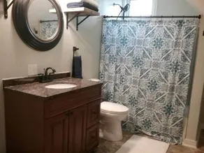 3 Bed, 1 Bath 2 Story Home on the NW side of CR - Image 4