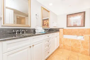 P5-1401 Gorgeous 3B Gulf Front Condo at Portofino/Sleeps 10! - Image 3