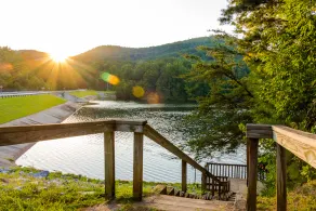 Dog-friendly log cabin with private hot tub & in-room Jacuzzi - Image 2