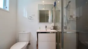 Wrights Beach Bungalow - WALKING DISTANCE TO THE WATER - Image 3