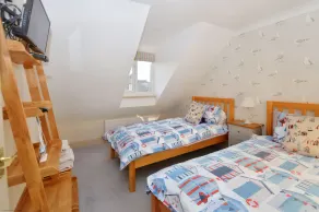 Gull View -  a second floor apartment that sleeps 4 guests  in 2 bedrooms - Image 2