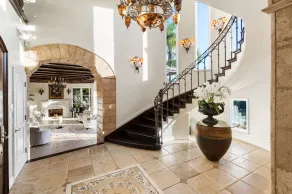 Bel Air Mansion / Maison / Villa - Image 2