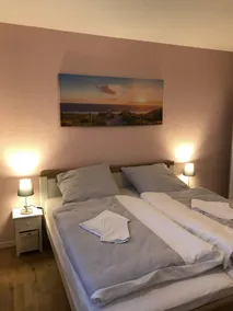 Ferienhaus für 12 P. mit Sauna & Ofen, Direkt am Wasser - 2 Haushälften - Image 5