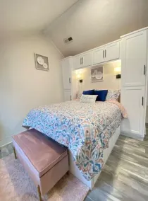 Unique-Studio Apt. Across OHSU Hospital - Image 4