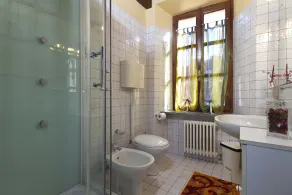 APARTAMENTO CHARME \"PANORAMICO\" VISTA LAGO, NO CENTRO HISTÓRICO - Image 2