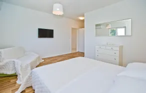 Beautiful Home In Bogomolje - Image 4