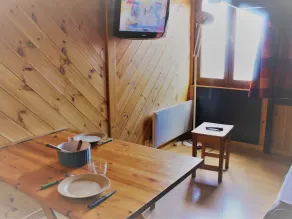 Studio Ski-In/Ski-Out, 2 Guests, Central Risoul Location - Image 2