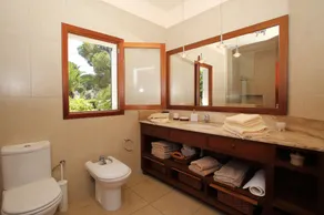 Villa estilo encantador de Mallorquin com grande piscina privada e churrasqueira - Image 4