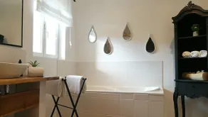 CHARMING GITE in Bordeaux country, luxury services, swimming pool, wooded park - Image 3