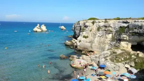 Comfortable villa surrounded by greenery near the sea, Torre dell'orso and Otranto - Image 3
