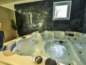 Villa indipendente con vasca idromassaggio, piscina privata, A/C, WIFI, TV, patio, animali ammessi - Image 4