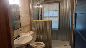 Large remolded hunting lodge with beautiful views of the Spring River Falls - Image 3