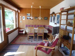 Sunny Apartment With Terrace In Idyllic Setting, 2 Bedrooms, Sleeps 4 - Image 5