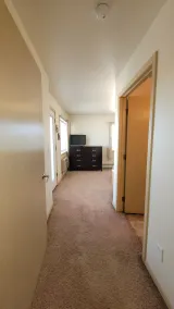 Downtown 4 Bed Flat - Image 3