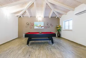 Villa für 10 Personen mit Pool und Hydromassage - Image 2
