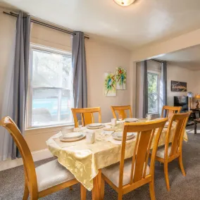 Experience Twin Cites, Spacious, Entire House - Image 5