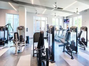 Uptown Traveling Dreams Studio w/Gym & Rooftop Pool! - Image 3