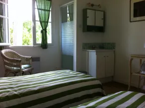ROYAN Charming house in the pines 400 m from the beach, Parc district - Image 2