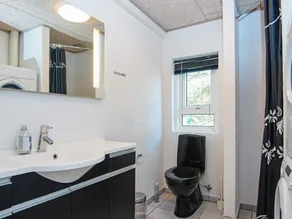 10 person holiday home in Ebeltoft - Image 4
