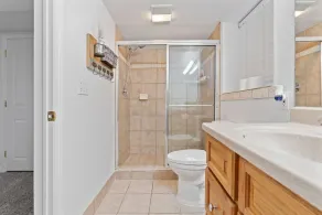 🏠Private home with hot tub. Beds for 32! - Image 2