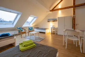 Bright modern studio, up to 3 people - Image 3
