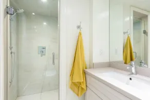 Fully Private Apartment - New Luxury Two Bed Private Apartment By The Lake - Image 2