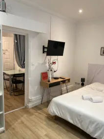 CityRosa/Garona 30m²/Wifi/access 24/24 - Image 5