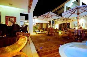 Villa Alizée Boutique Hotel - Idéal Couples & Pros - Rooftop - Image 5