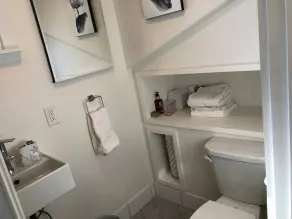 New Remodeled Studio in Oakland's Dimond District - Image 3
