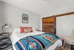 Eclectic & Fun Lumberyard Urban Cabin #1 in downtown, next to NAU - Image 4